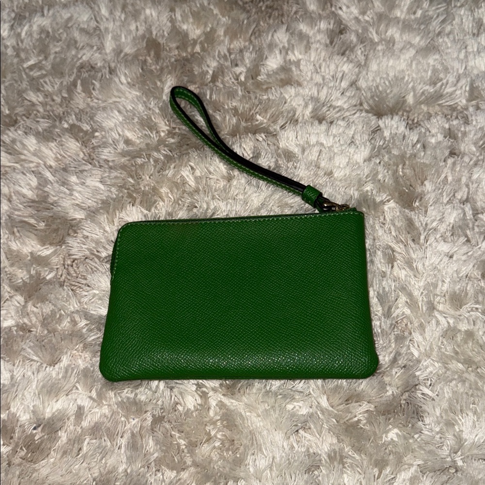 Coach Vibrant Green Leather Wristlet - Picture 2 of 7